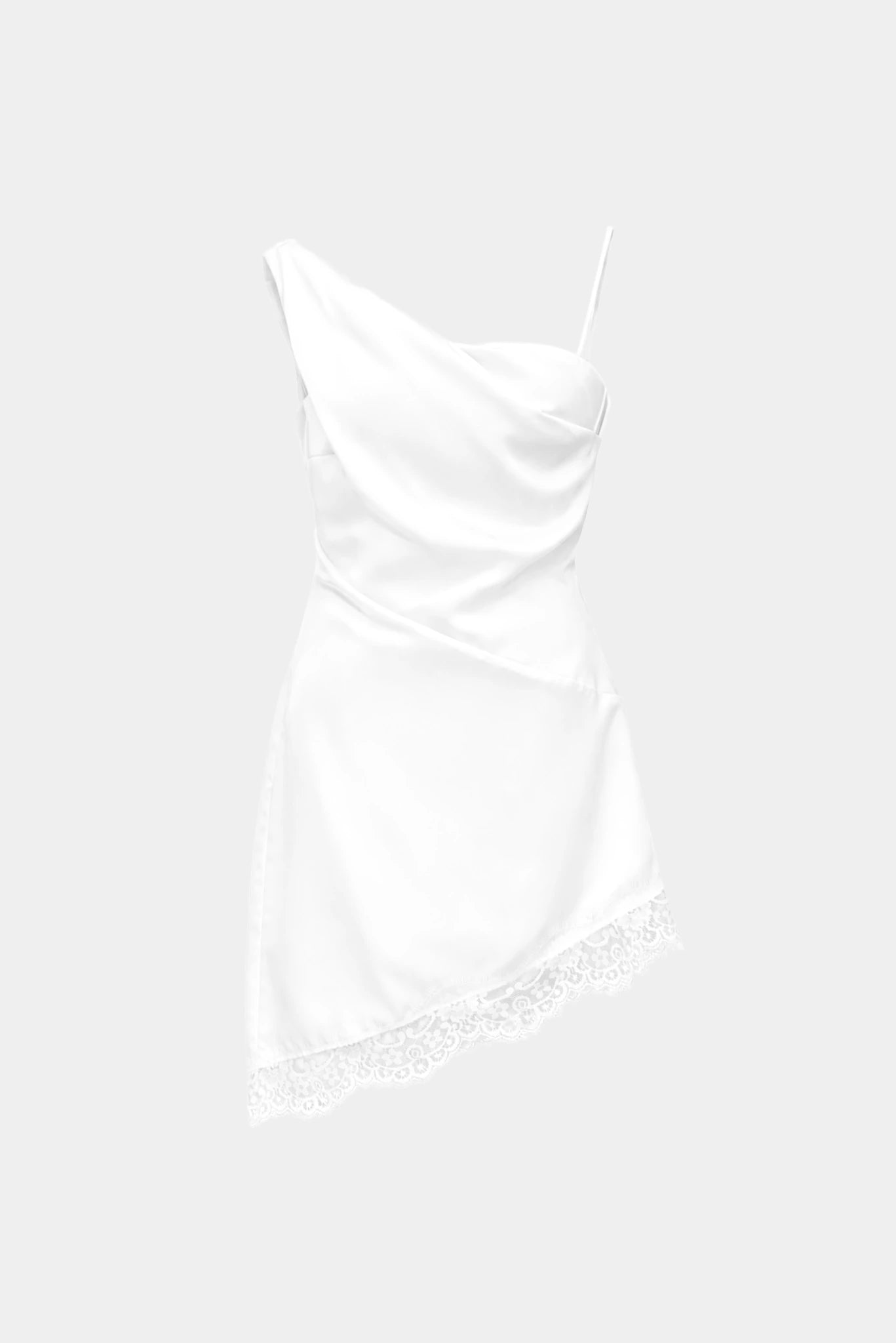 Vestido curto de noiva Diana MR branco com decote assimétrico e acabamento em renda