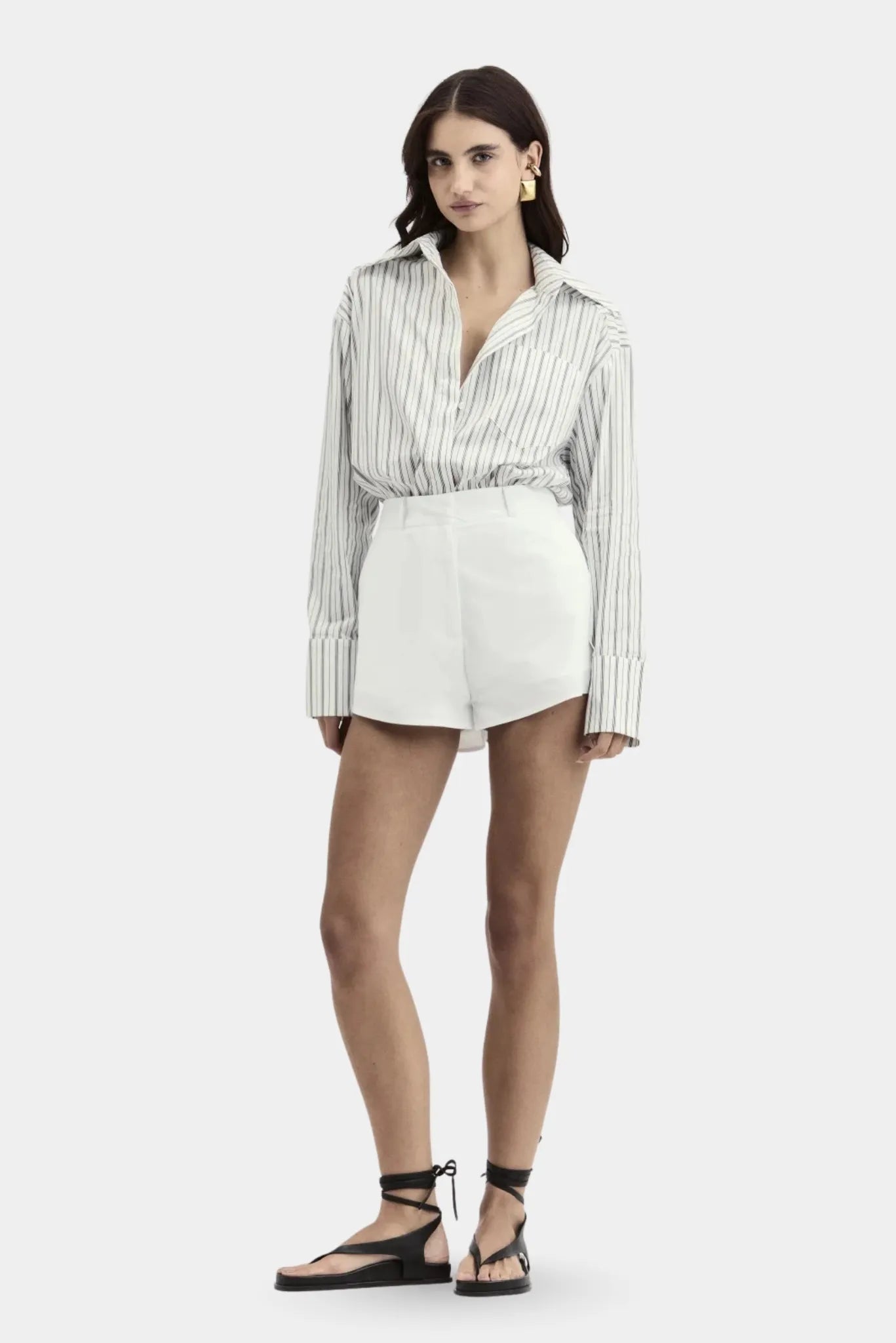 Short Hot Pant Vant Francesca branco de cintura alta com modelagem estruturada