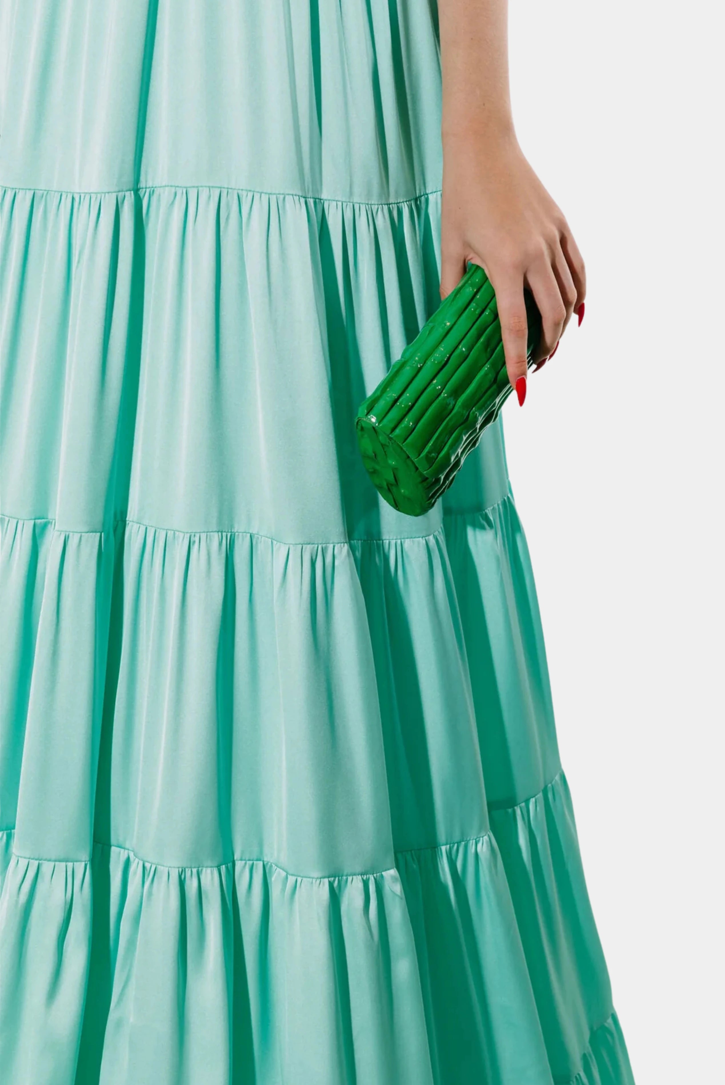 Detalhe da saia em camadas do vestido longo verde água Franzido 5 Marias Gaia