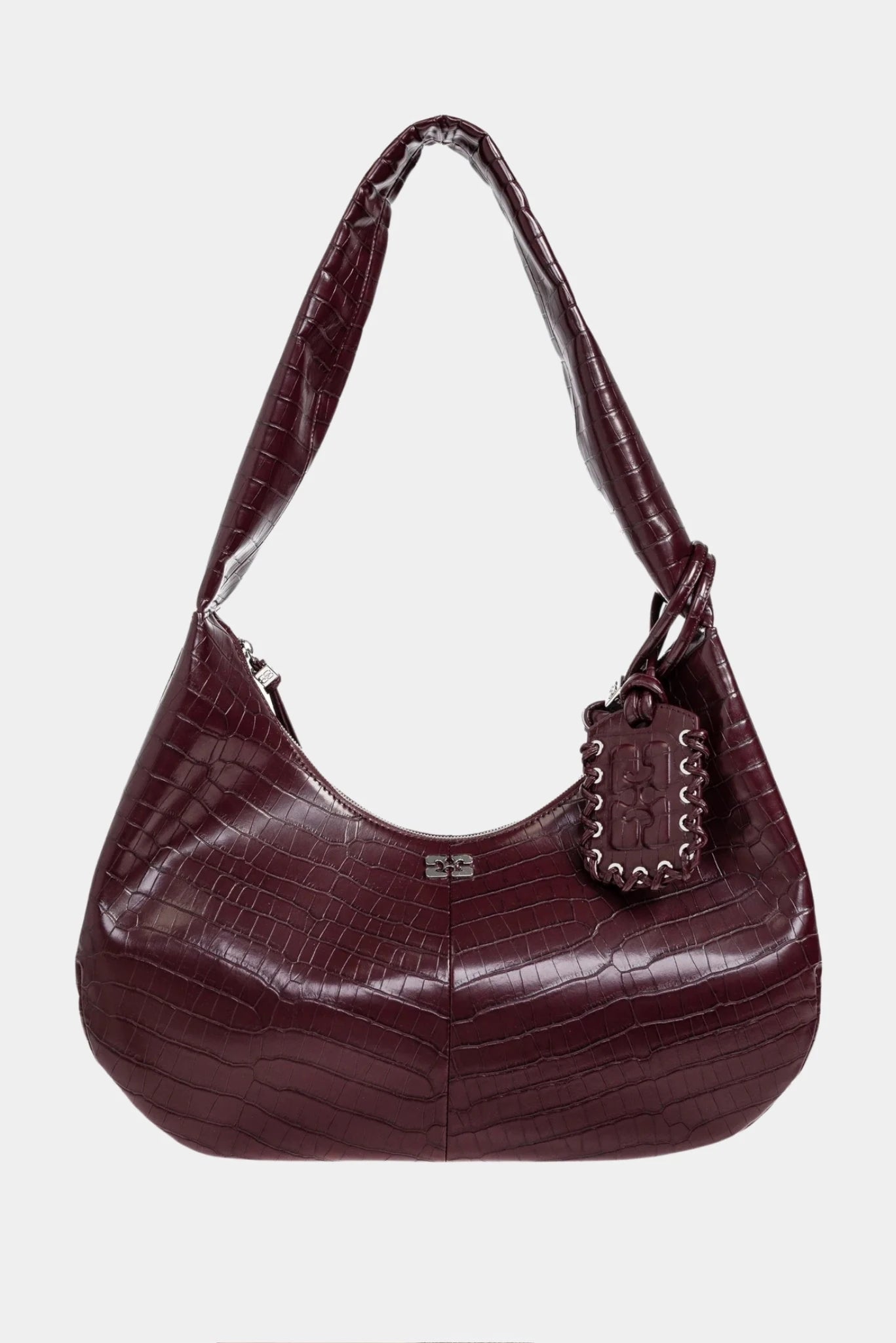 Bolsa hobo Ganni vinho com textura croco e alça de ombro estruturada