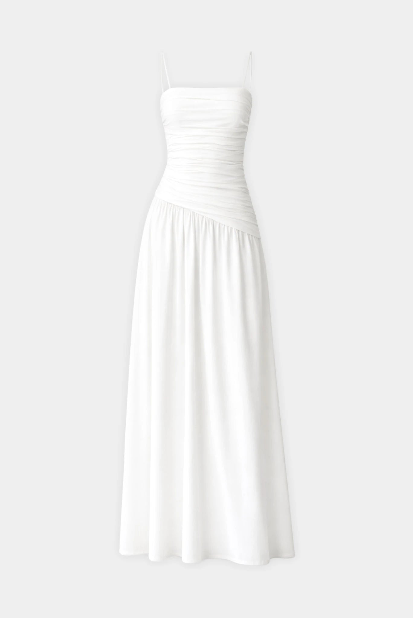 Vestido longo drapeado Elle MR branco com alças finas e modelagem fluida