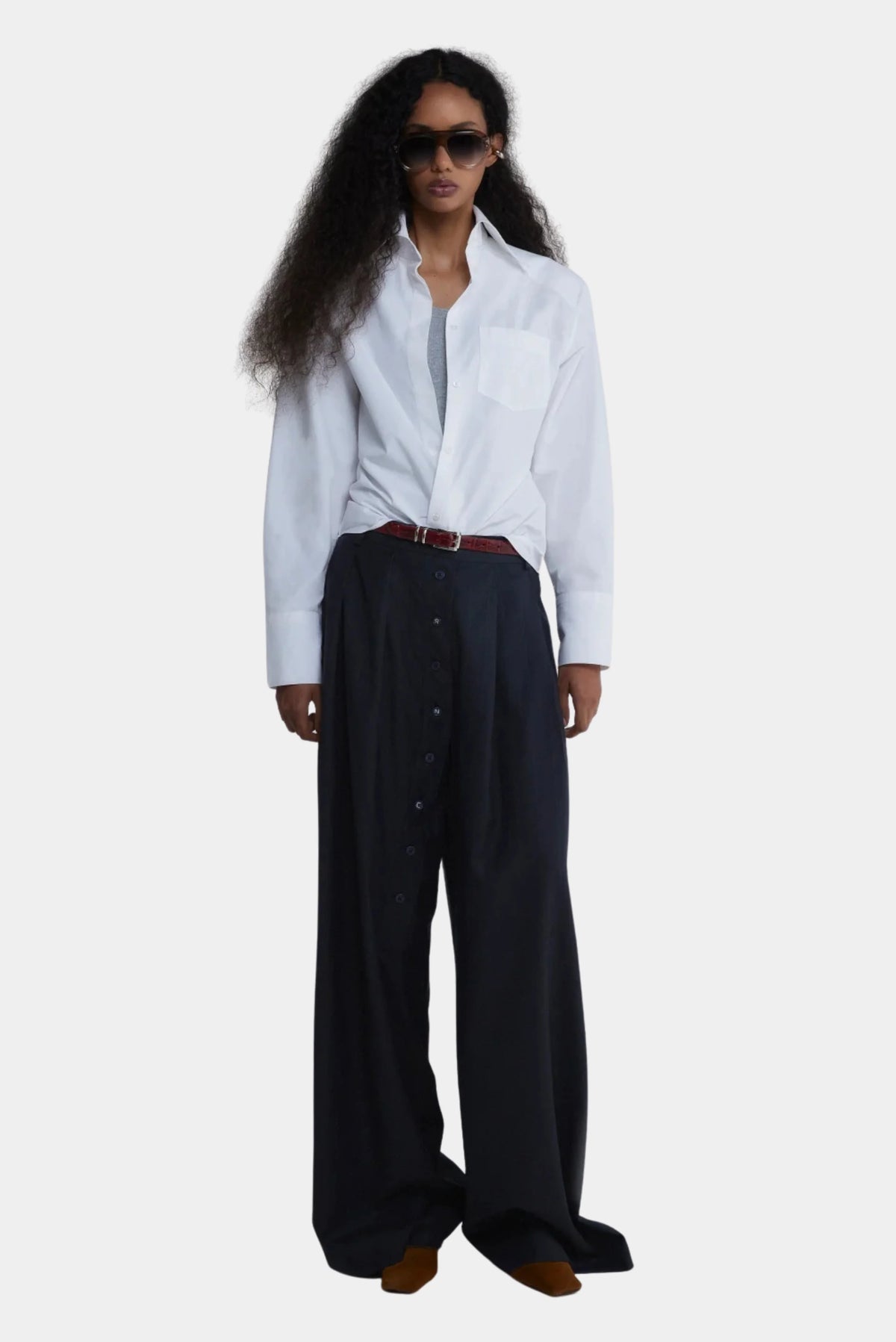 Camisa Tailored Francesca branca usada aberta com bolso frontal e gola ampla