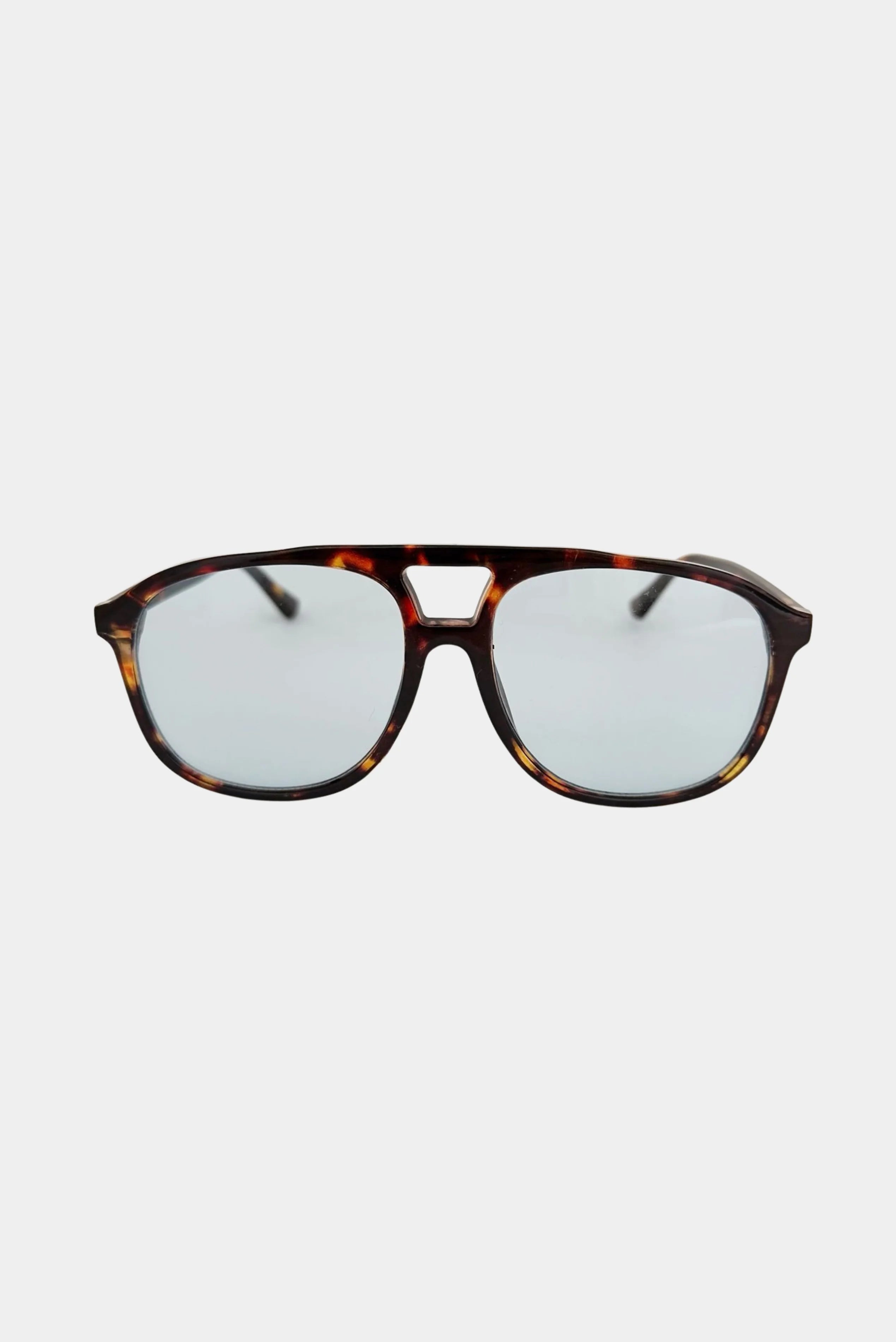 Óculos de sol retangular Cher MR com armação tartaruga e lentes azul-claro, vista frontal