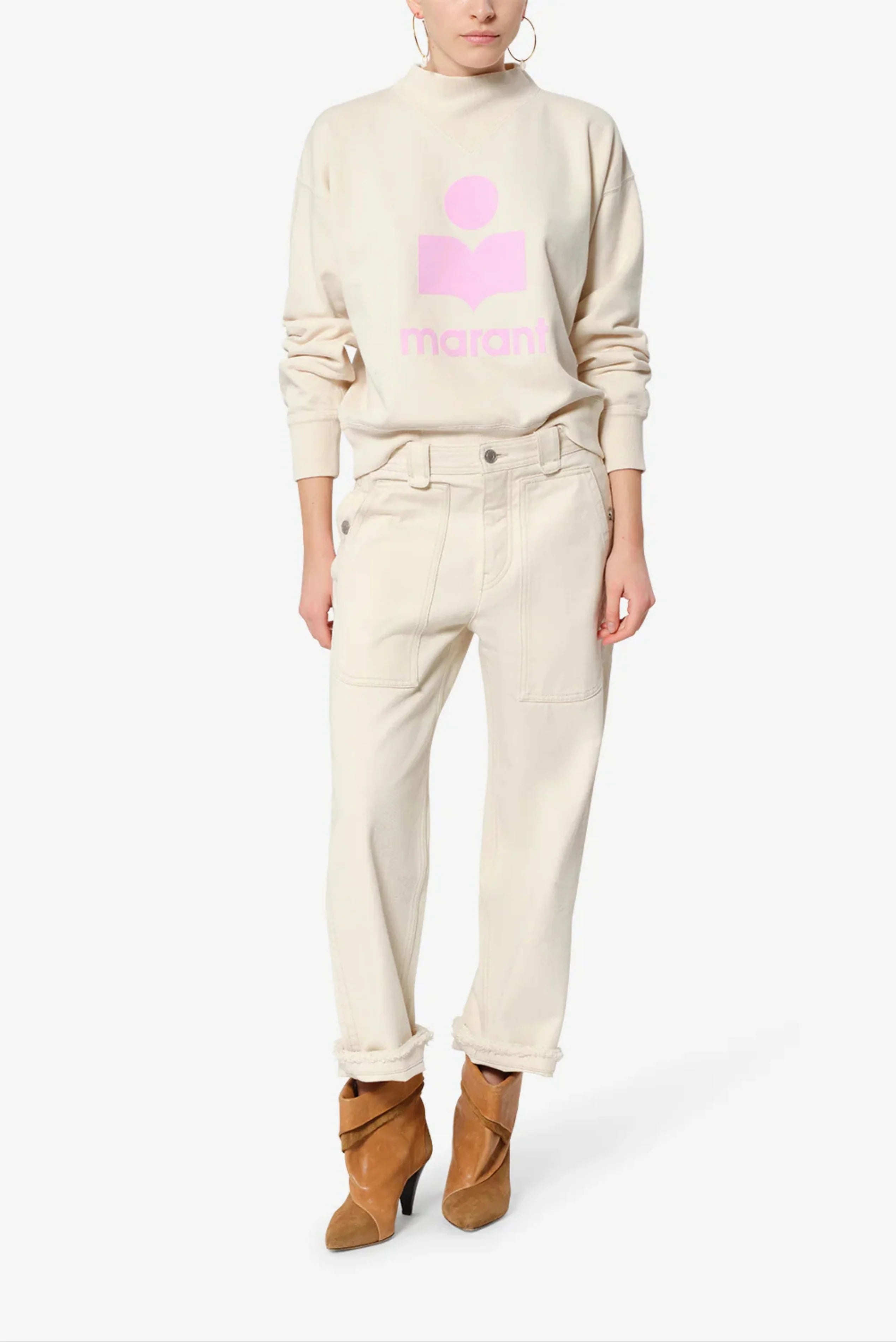 Moletom Moby Isabel Marant off-white com logo rosa em look casual feminino
