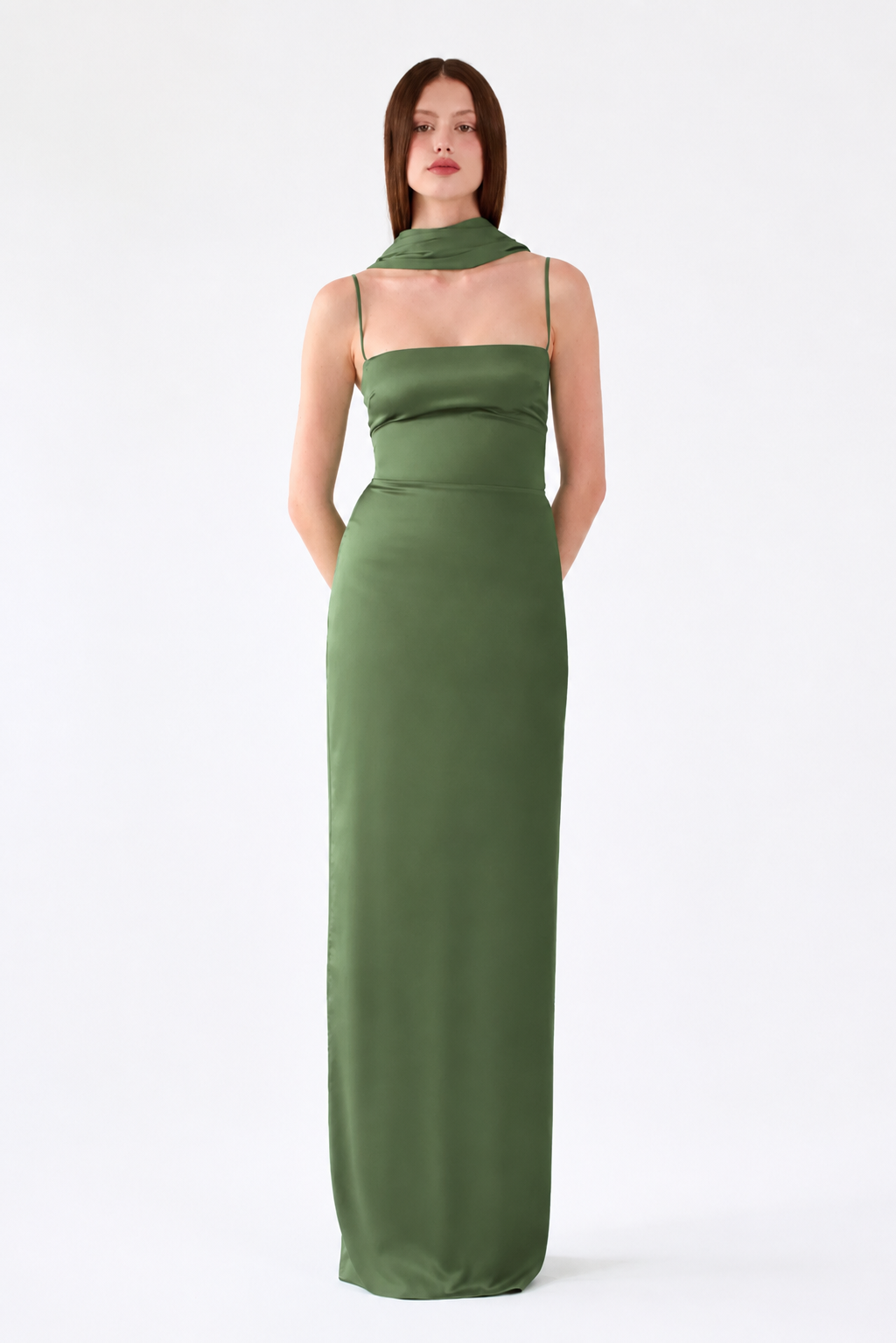 Vestido de Festa Longo Lune MR verde oliva com alças finas e echarpe drapeada