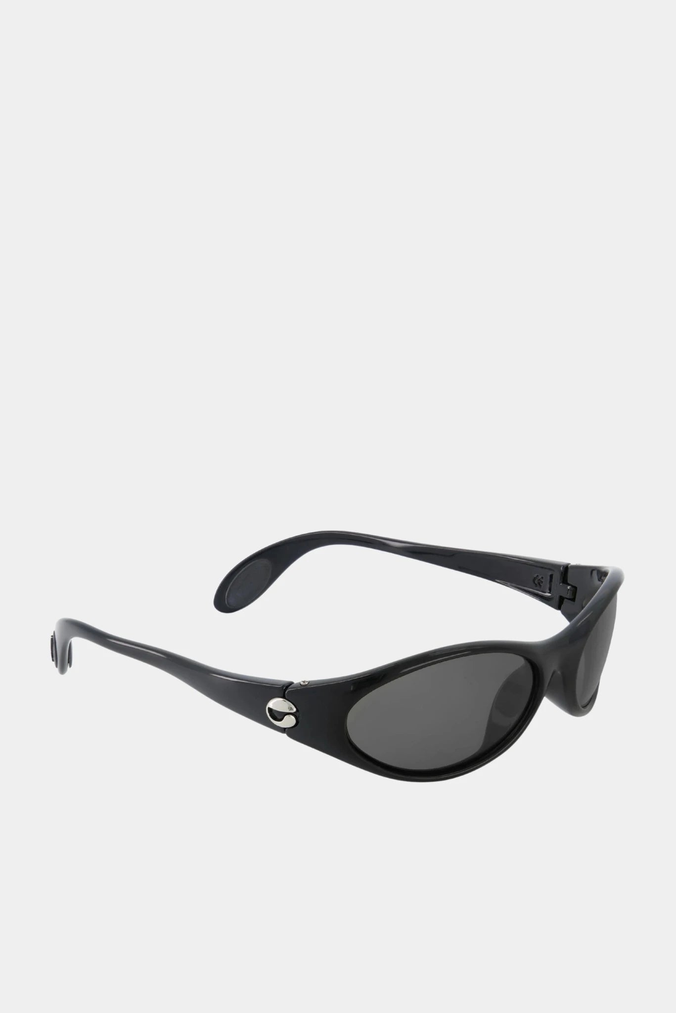 Óculos oval preto Coperni com lentes fumê e detalhe logo metálico lateral