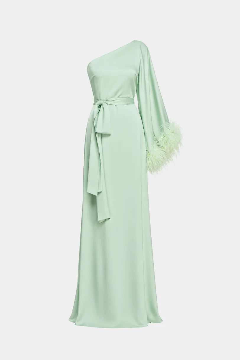 Vestido longo verde menta manga única com plumas Fátima Scofield VL2121GP