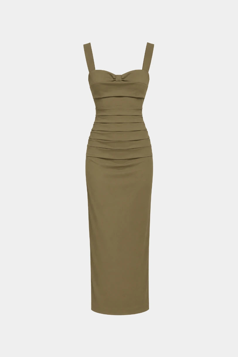 Vestido Midi Drapeado Victoria MR na cor verde, decote coração e drapeado frontal