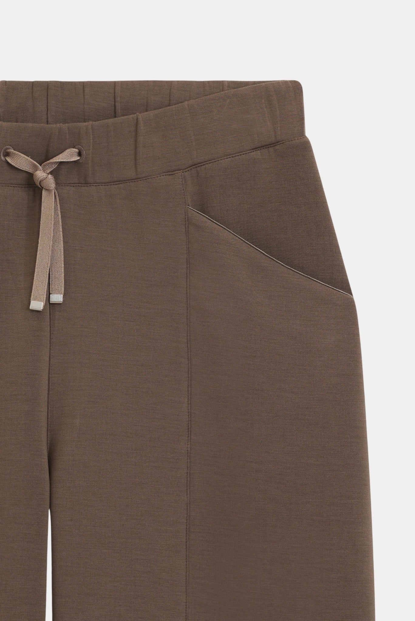 Detalhe da calça Malha Edarea Hugo Boss marrom com bolso lateral e cordão