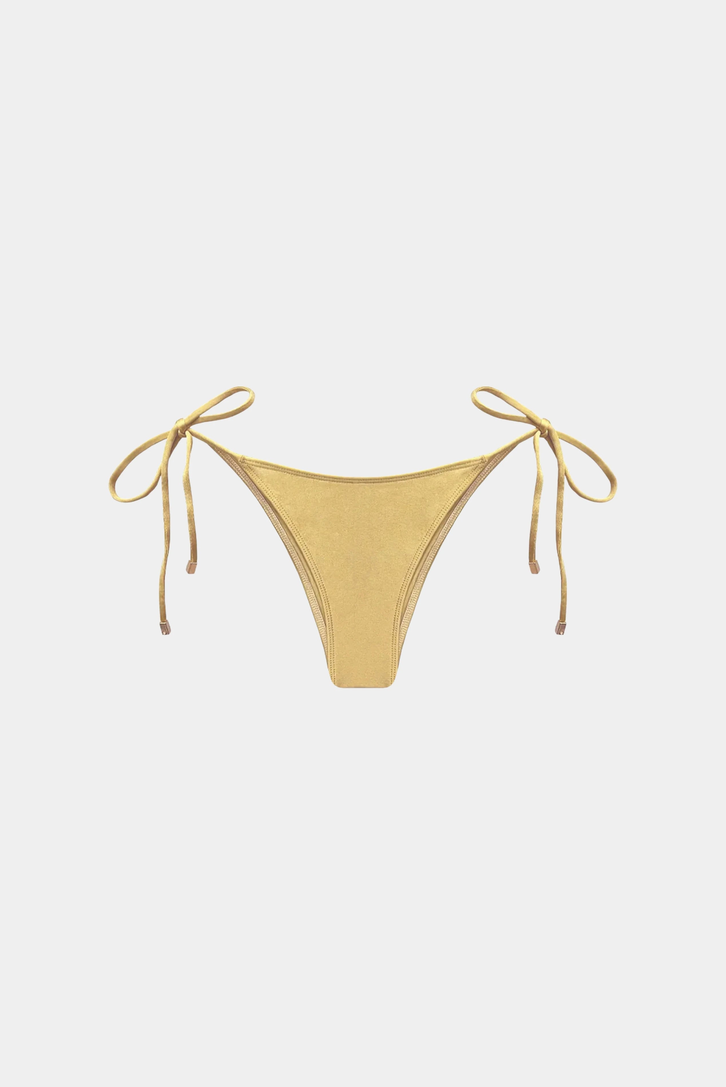 Tanga triângulo ostra com amarração lateral regulável em fundo branco.