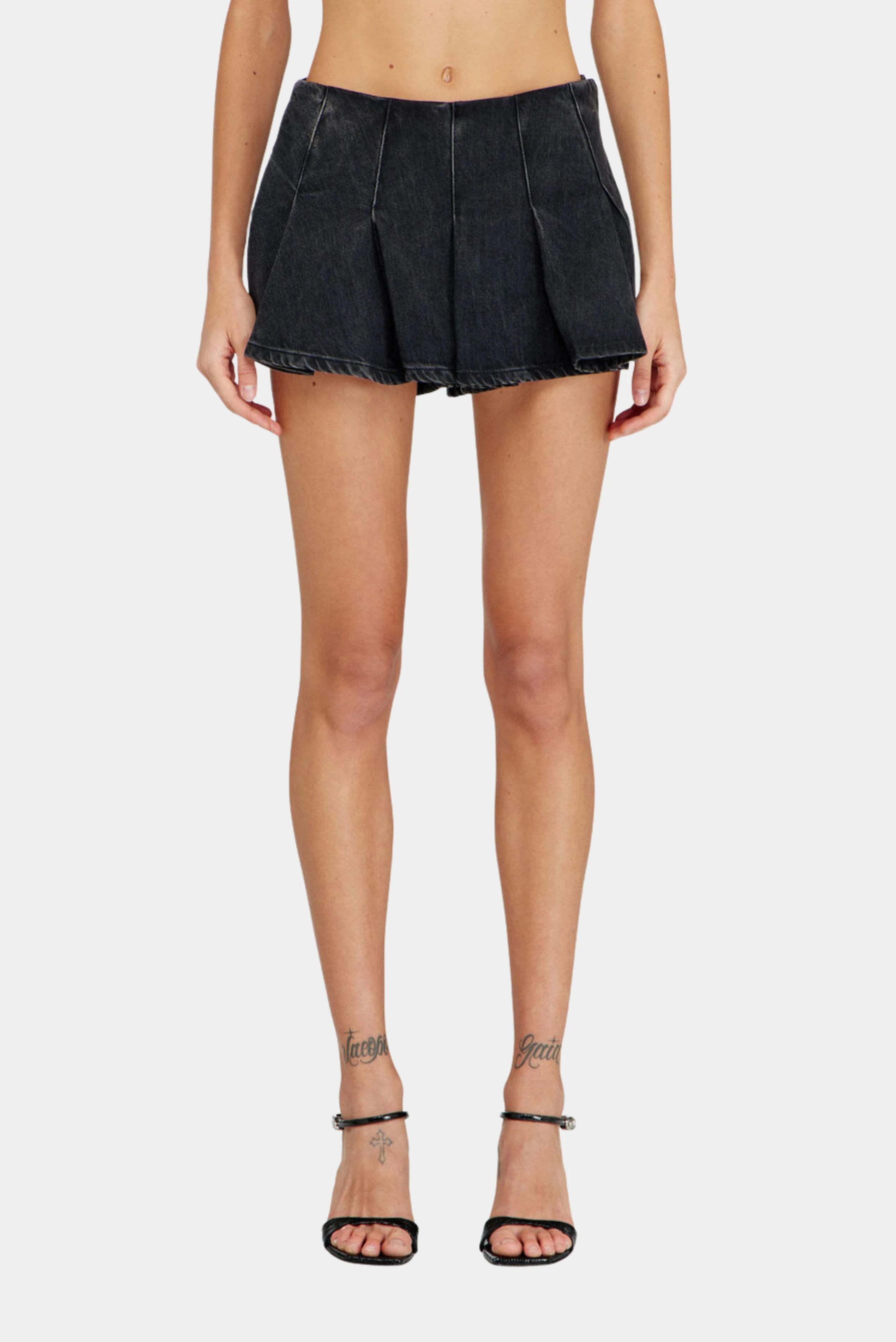 Short Saia Pregas Jeans De-Rox Diesel com bolsos traseiros e lavagem escura
