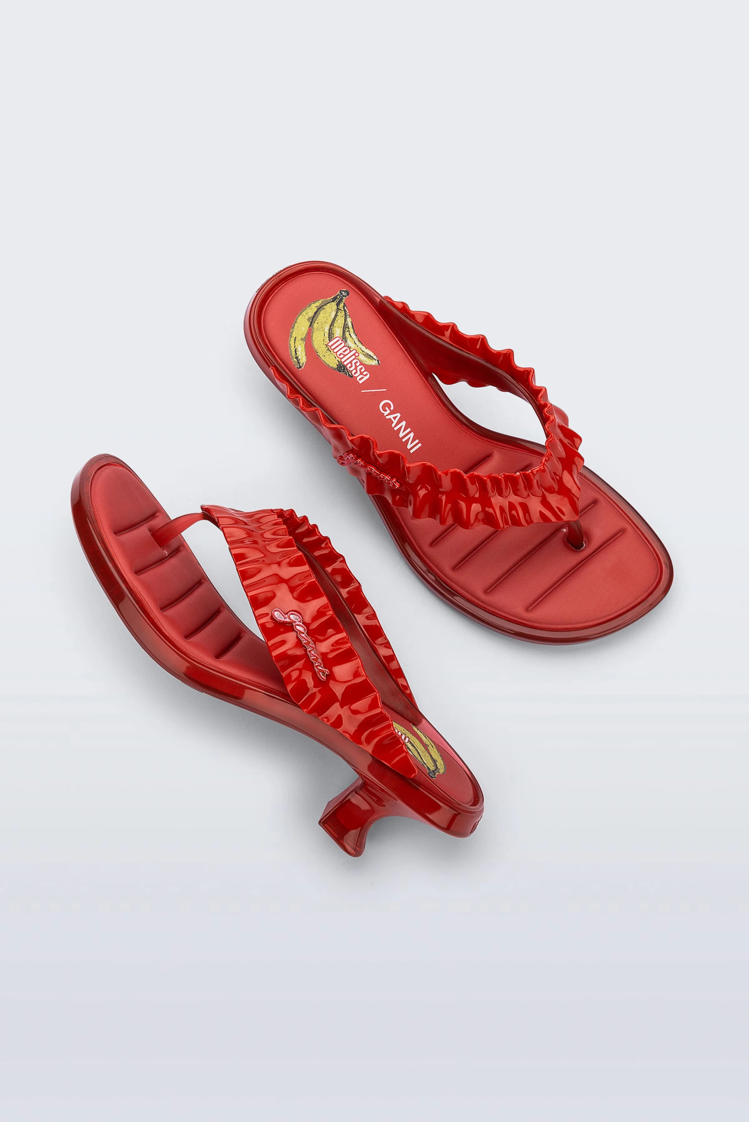 Sandália Melissa + Ganni Thong Kitten Heel 38154