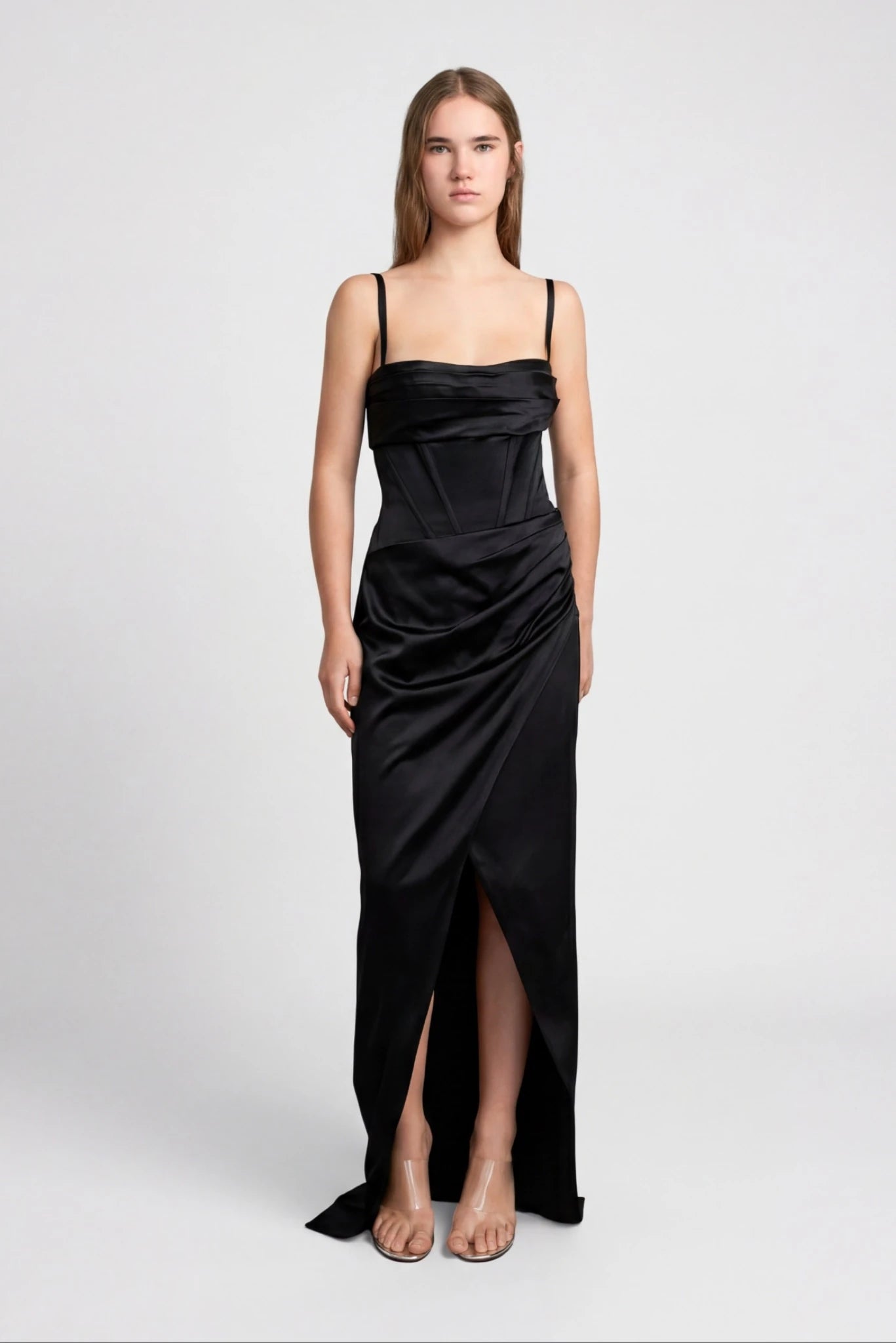 Vestido de Festa Longo Corset Corina MR preto com silhueta ajustada e fenda frontal elegante