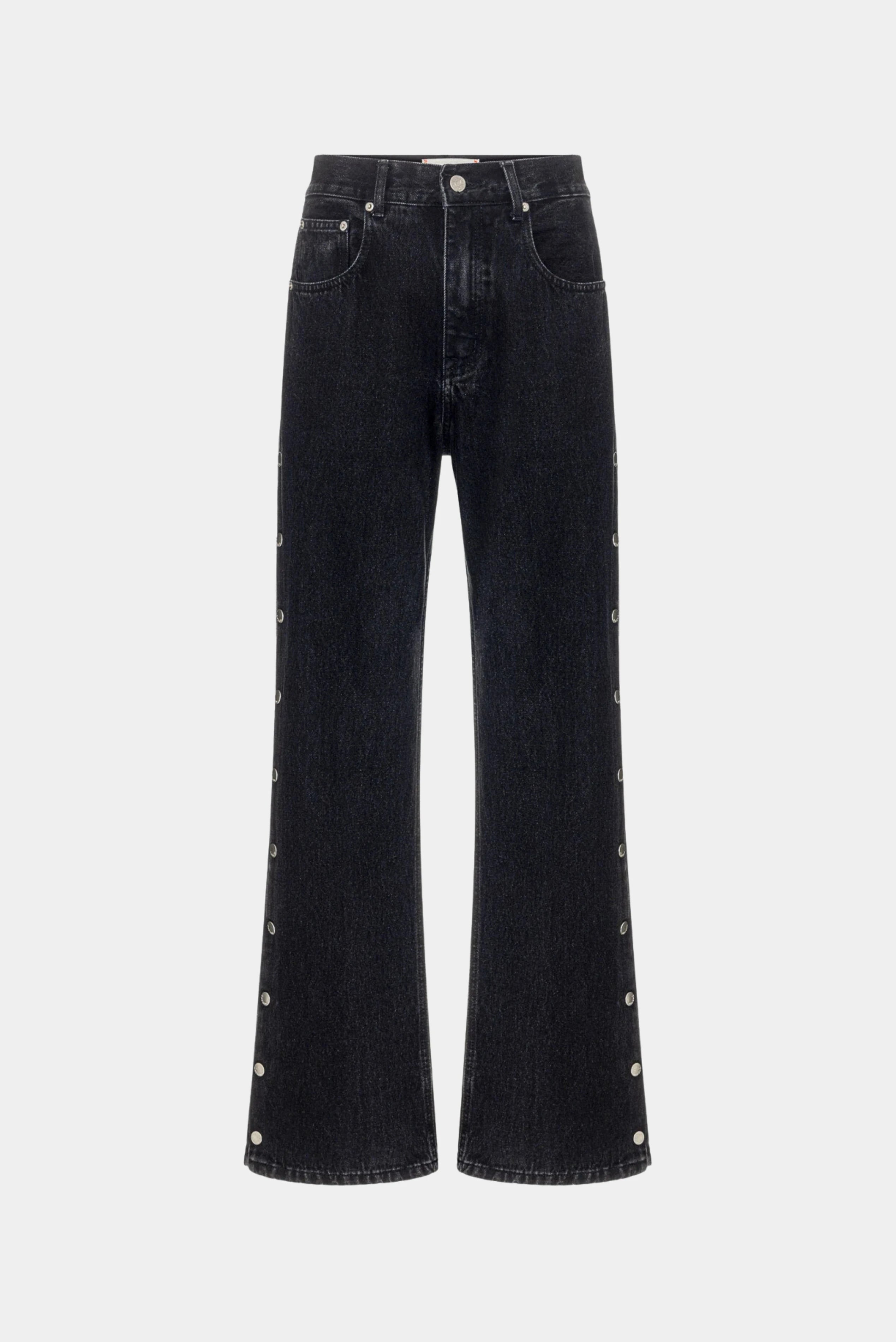 Calça jeans preta loose de cintura alta com botões metálicos nas laterais