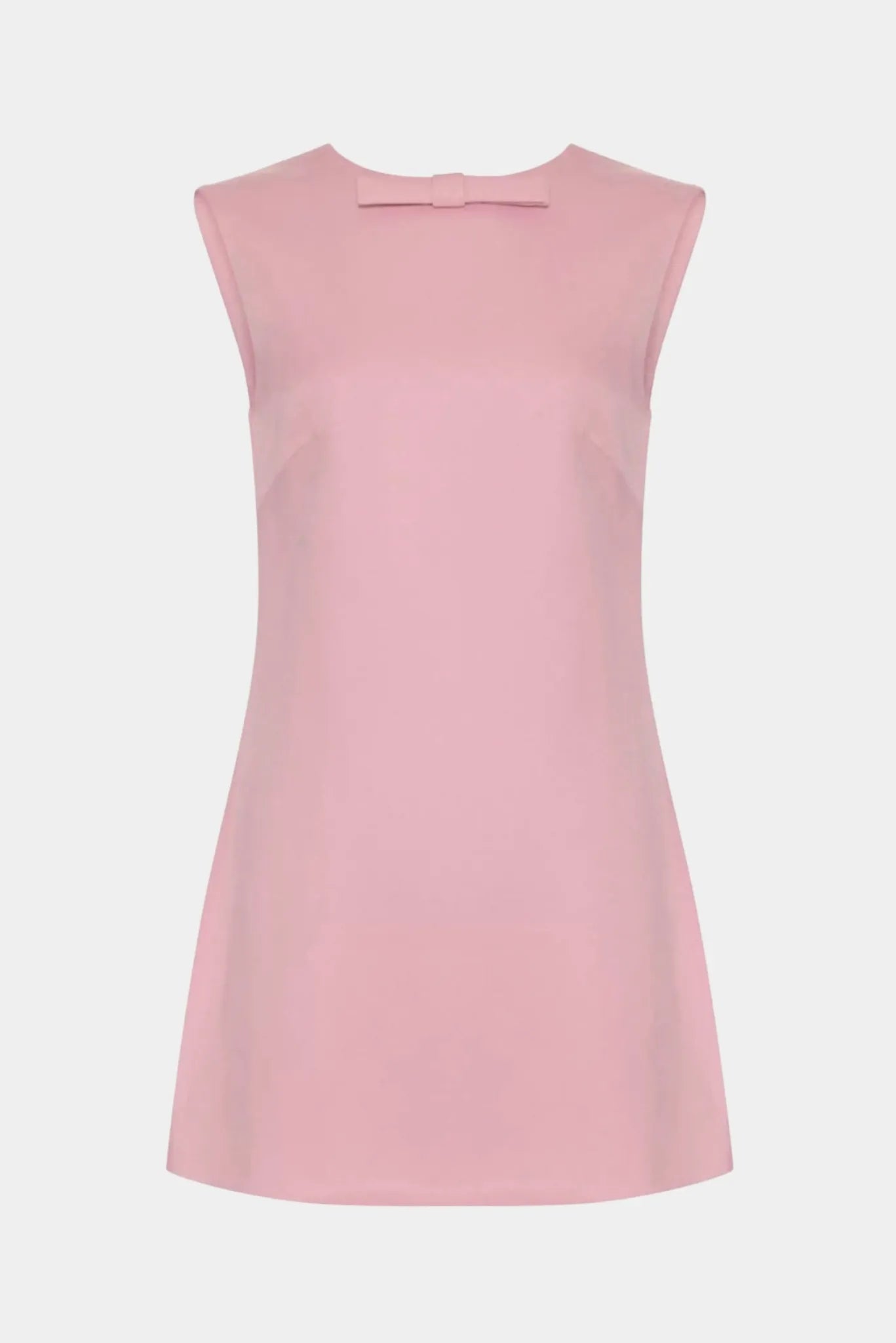 Vestido curto Lacinni Gaia rosa claro com ombros estruturados e modelagem reta