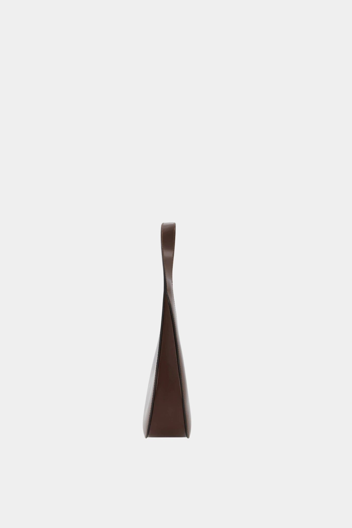 Bolsa Slim Swipe Coperni marrom com perfil fino e alça integrada