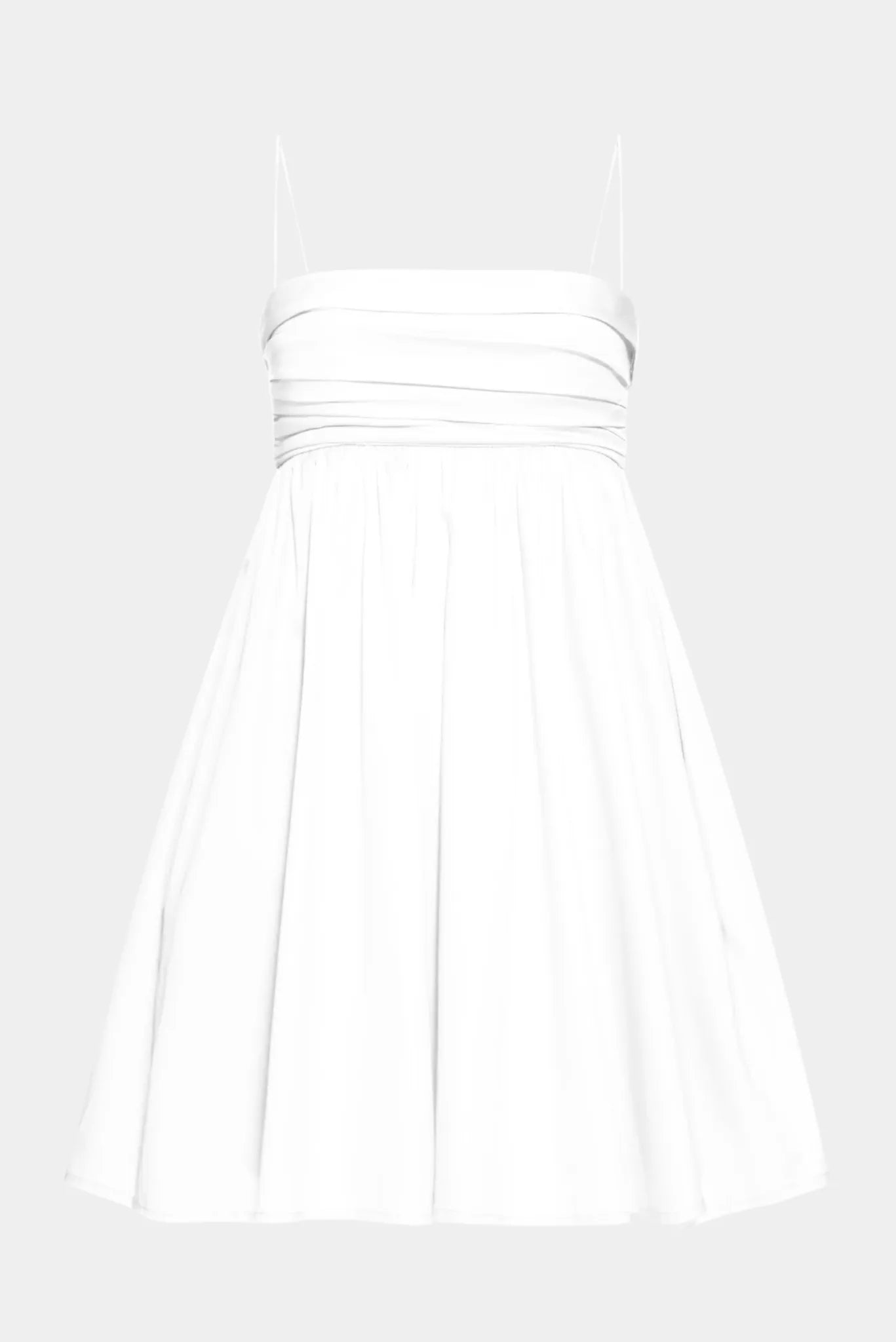 Vestido Curto Petit Gaia branco com corpo franzido, alças delicadas e caimento leve