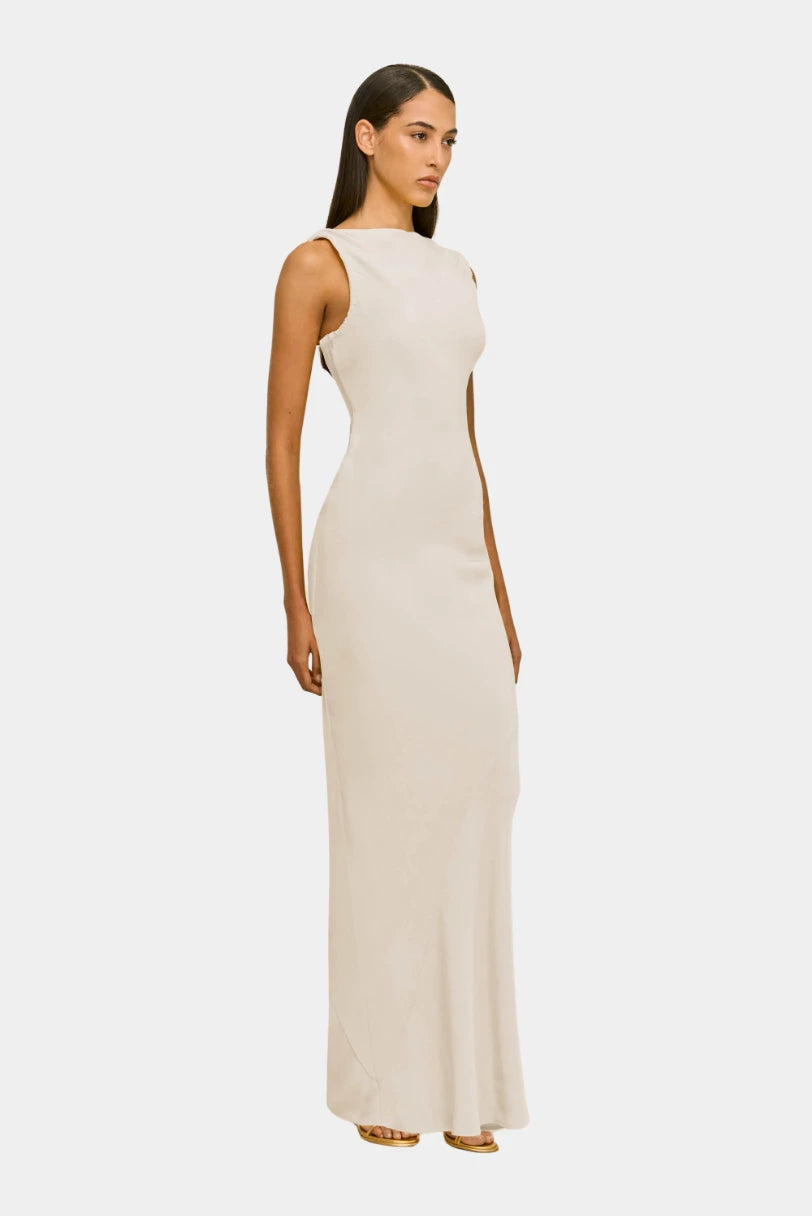 Vestido Celestina Cult Gaia off white visto de frente de corpo inteiro